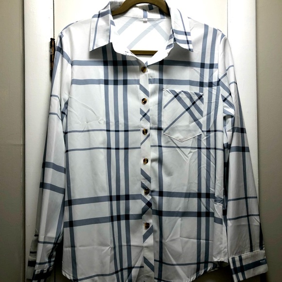 🖤🤍WHITE & GRAY Plaid Blouse🤍🖤 - Picture 1 of 5